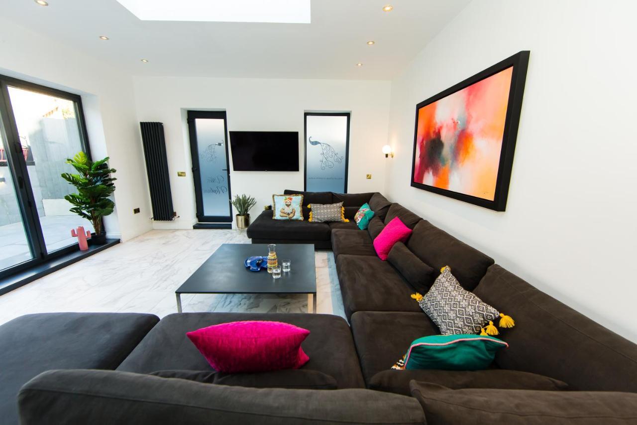 Rounton Villa By Maison Parfaite - Hot Tub - Sea Views - Parking Robin Hood's Bay Bagian luar foto