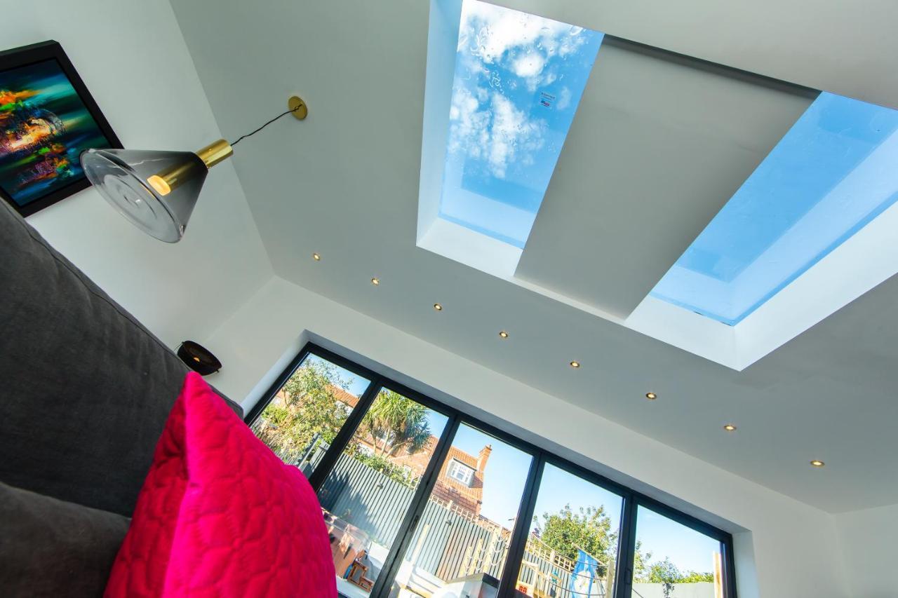 Rounton Villa By Maison Parfaite - Hot Tub - Sea Views - Parking Robin Hood's Bay Bagian luar foto