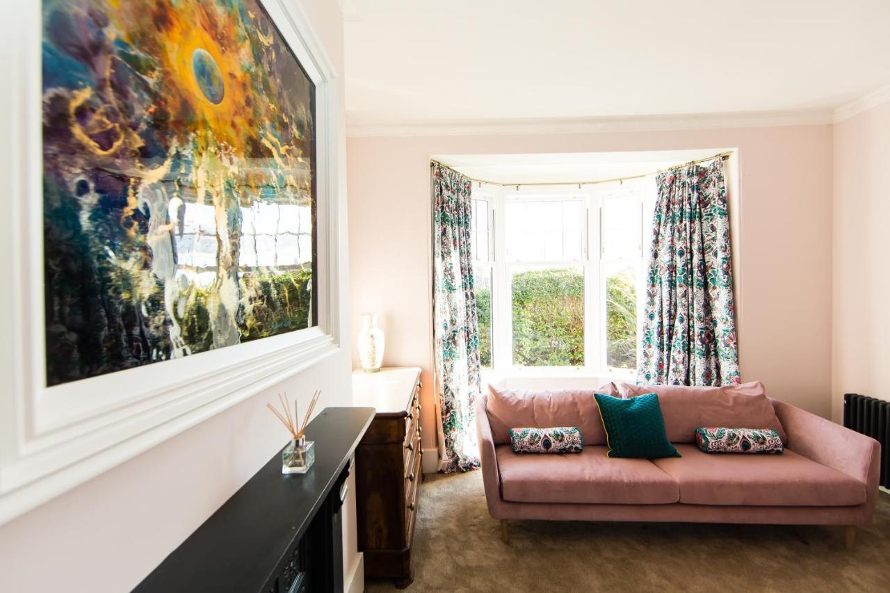 Rounton Villa By Maison Parfaite - Hot Tub - Sea Views - Parking Robin Hood's Bay Bagian luar foto