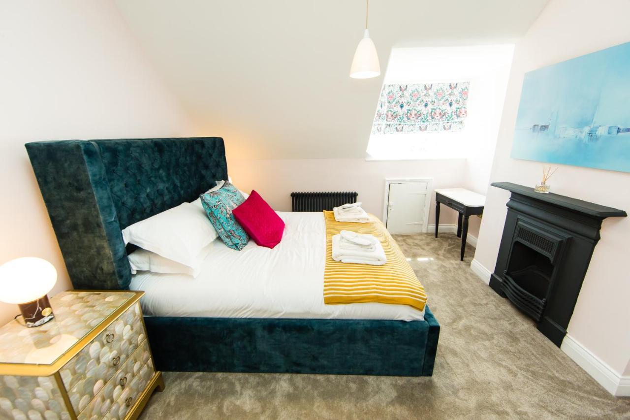 Rounton Villa By Maison Parfaite - Hot Tub - Sea Views - Parking Robin Hood's Bay Bagian luar foto