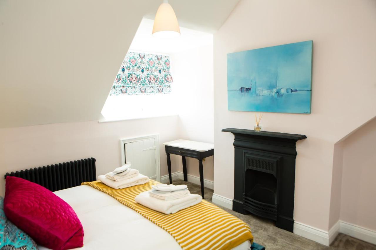 Rounton Villa By Maison Parfaite - Hot Tub - Sea Views - Parking Robin Hood's Bay Bagian luar foto
